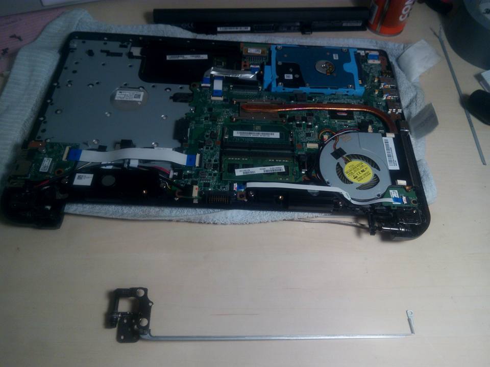 Service Toshiba Satellite - Μεντεσέδες